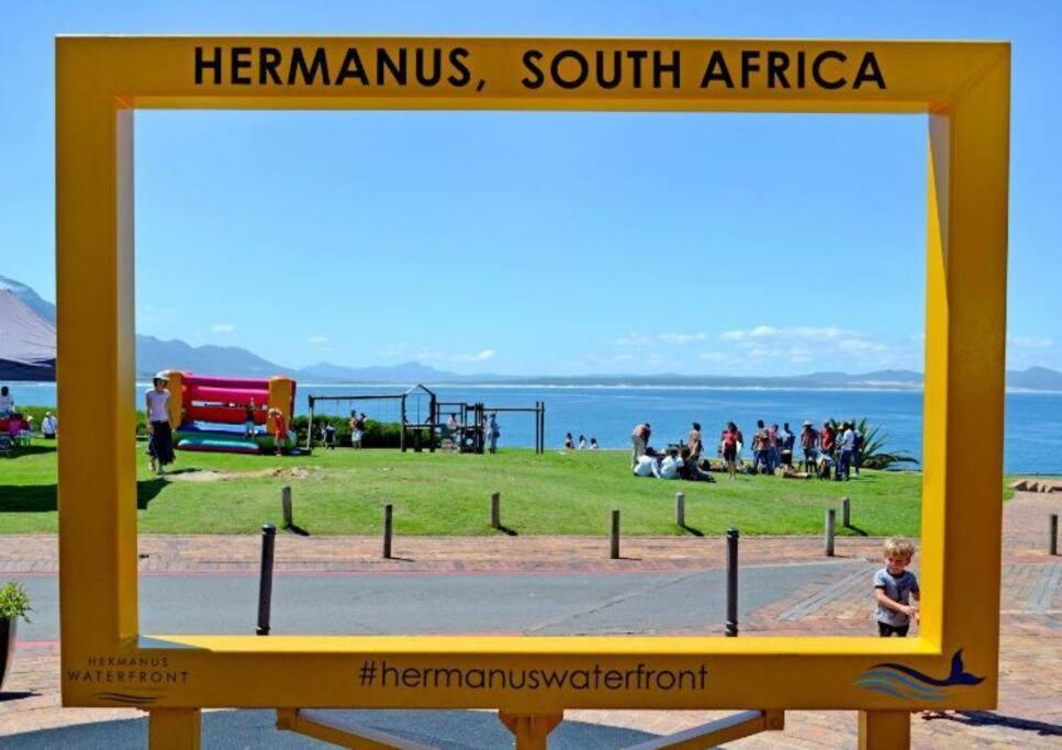 Hermanus Waterfront, Sea View Apartment With Balcony Εξωτερικό φωτογραφία