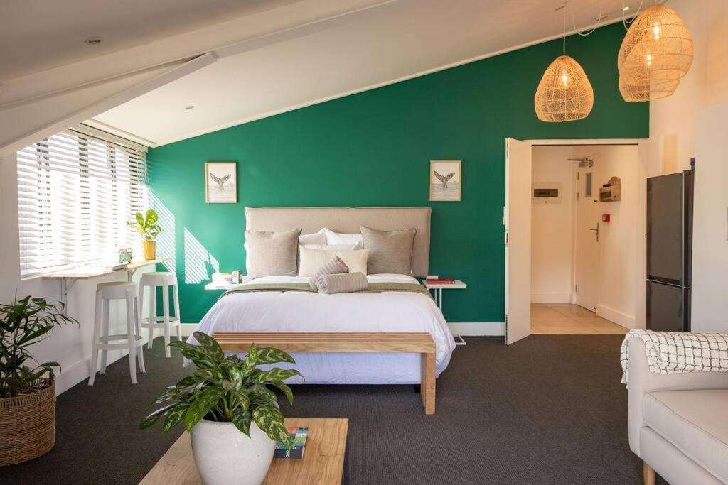 Hermanus Waterfront, Sea View Apartment With Balcony Εξωτερικό φωτογραφία