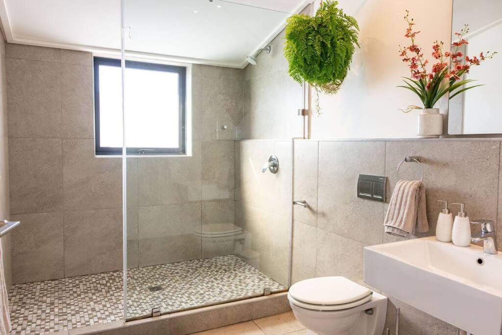 Hermanus Waterfront, Sea View Apartment With Balcony Εξωτερικό φωτογραφία