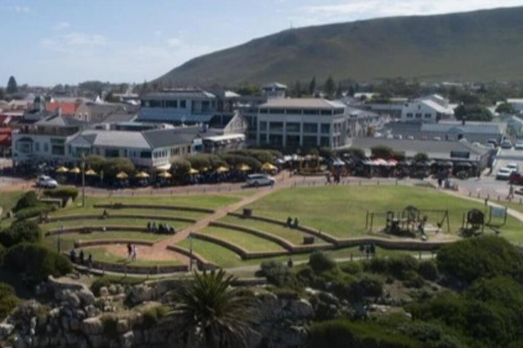 Hermanus Waterfront, Sea View Apartment With Balcony Εξωτερικό φωτογραφία